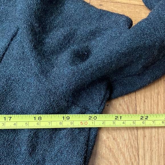 Beautiful Vintage Eileen Fisher Wonderfully Shaped 100% Wool Sweater size M - Picture 10 of 12